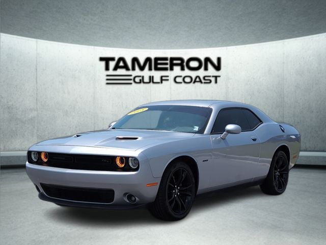 2018 Dodge Challenger R/T in Billet Clearcoat — front three-quarter view