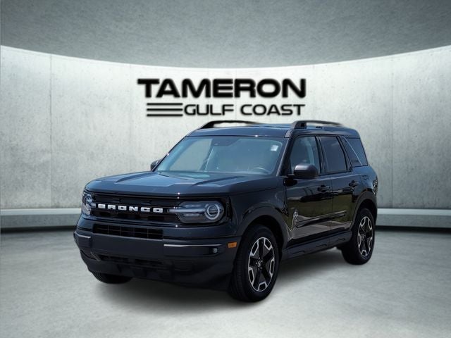 2023 Ford Bronco Sport Outer Banks in Shadow Black — front three-quarter view